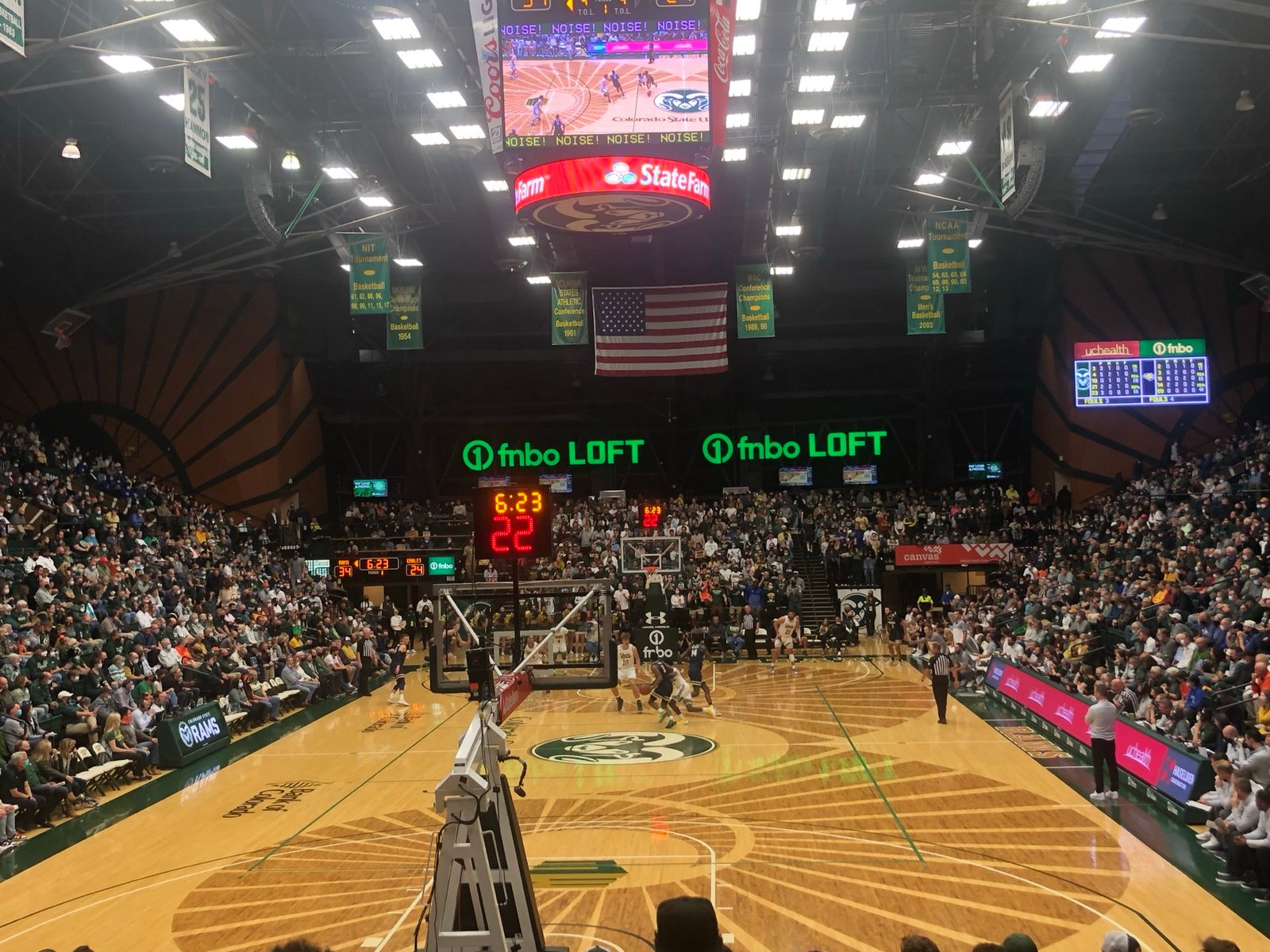 Partido de baloncesto en Moby Arena, Colorado, 2021; foto de archivo, no de la NBA.